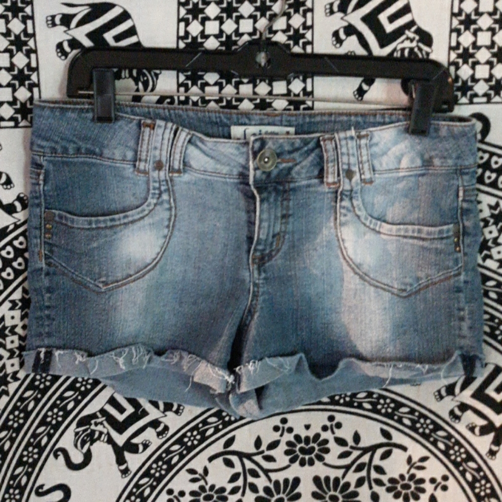 L.E.I Shorts